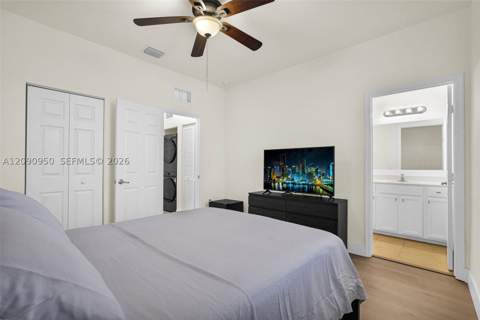 9255 W 33rd Ln 9255, Hialeah FL - photo 22 of 33