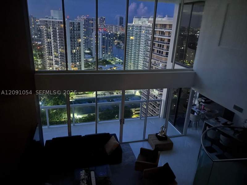 2 bedroom Condominium at 20185 E Country Club Dr Ts-7, The Landmark Condo, Aventura — photo 3