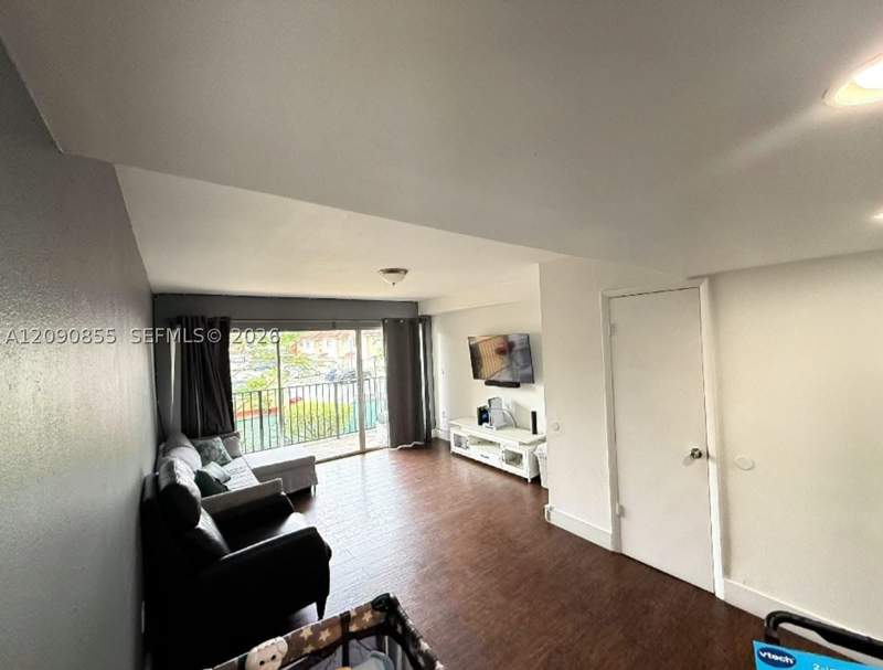 2 bedroom Condominium at 231 NW 109th Ave 209, Laguna Club West Condo Bl, Miami — photo 2