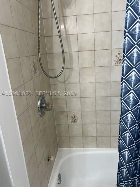 5366 W 26th Ave 121, Hialeah FL - photo 15 of 21