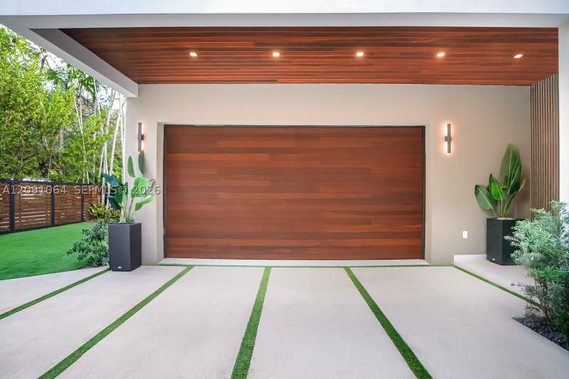 5 bedroom SingleFamilyResidence at 1780 Chucunantah Rd, Sunshine Fruits Co, Miami — photo 3
