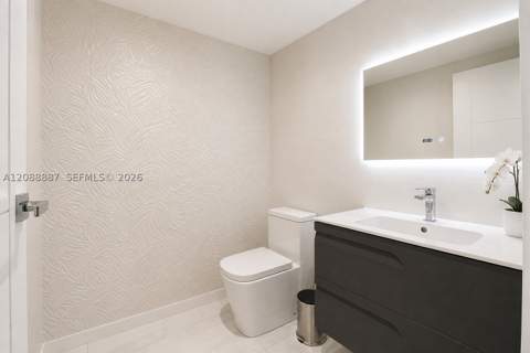 8872 NW 181st St, Hialeah Gardens FL - photo 12 of 28