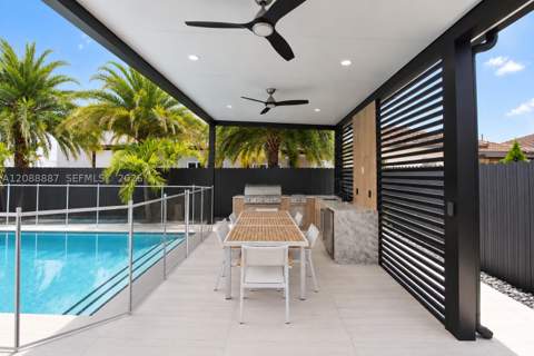 8872 NW 181st St, Hialeah Gardens FL - photo 16 of 28