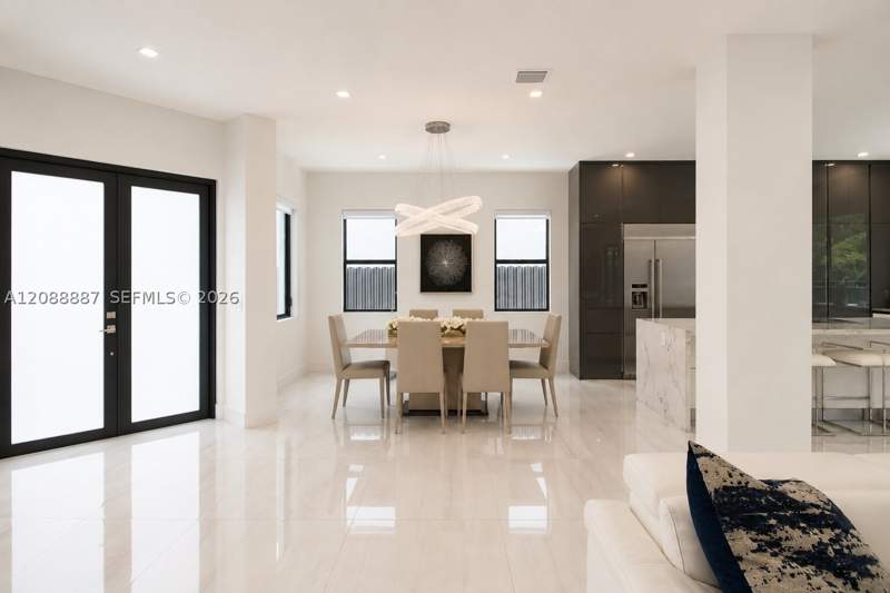 4 bedroom SingleFamilyResidence at 8872 NW 181st St, Century Gardens, Hialeah Gardens — photo 5