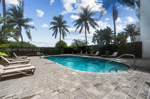 335 Ocean Dr 106, Miami Beach FL - photo 13 of 20