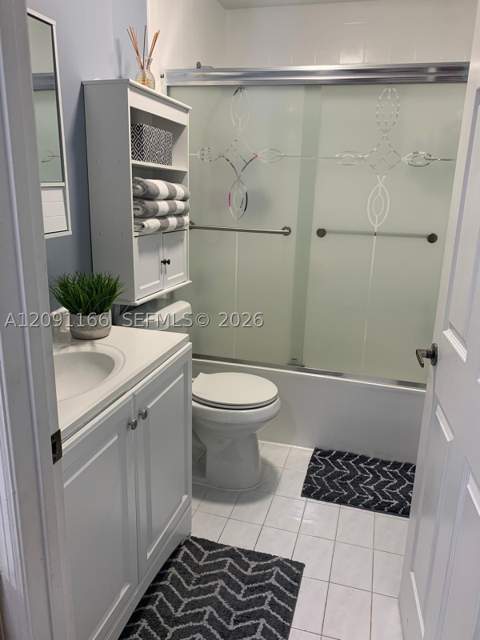 6940 W 25th Ln, Hialeah FL - photo 10 of 21