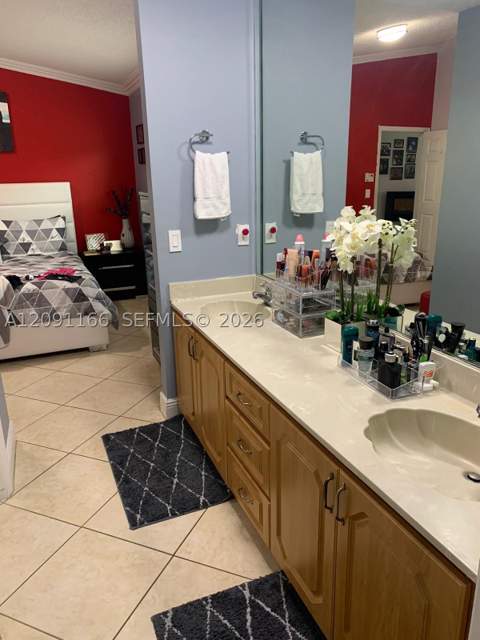 6940 W 25th Ln, Hialeah FL - photo 12 of 21