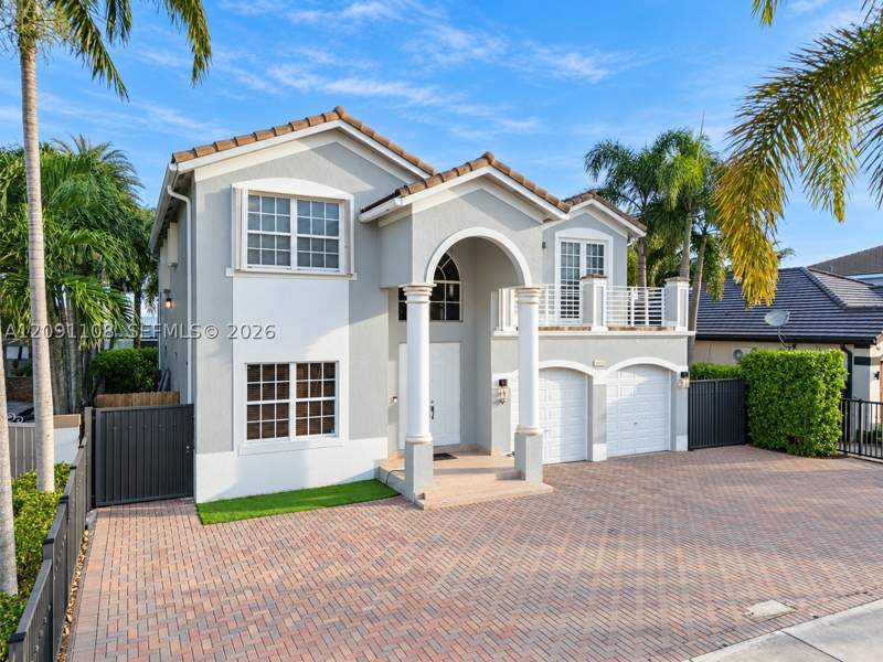 5 bedroom SingleFamilyResidence at 16481 SW 58th Ter, Rivendell, Miami — photo 2