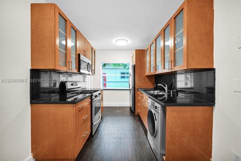 846 Jefferson Ave 8, Miami Beach FL - photo 7 of 39
