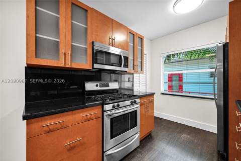 846 Jefferson Ave 8, Miami Beach FL - photo 8 of 39