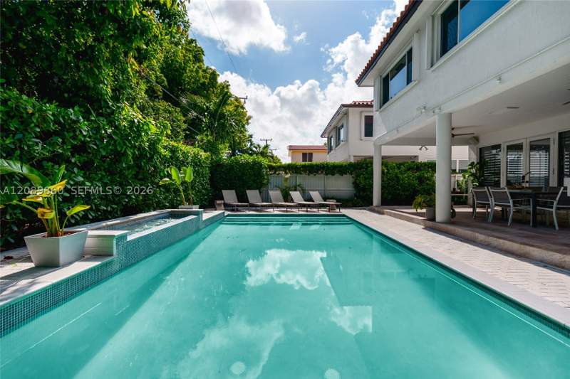 5 bedroom SingleFamilyResidence at 2740 SW 13th St, McAllister Terr, Miami — photo 3