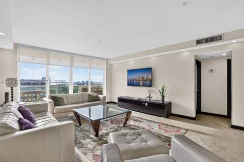 5601 Collins ave 1716, Miami Beach FL - photo 8 of 43