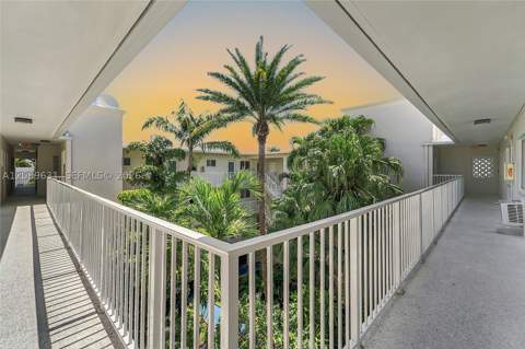 1420 Pennsylvania Ave 403, Miami Beach FL - photo 20 of 34
