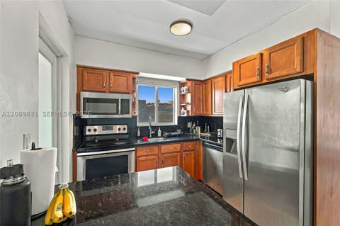1420 Pennsylvania Ave 403, Miami Beach FL - photo 9 of 34
