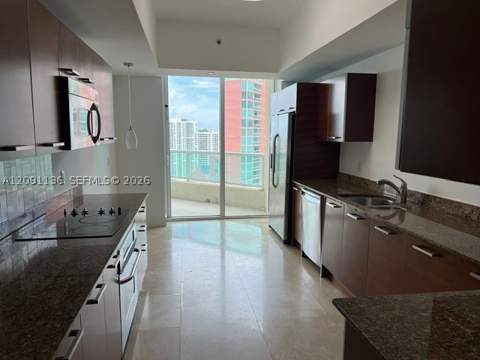 3330 NE 190th St Lph14, Aventura FL - photo 15 of 66