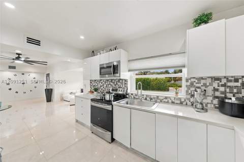 1055 NE 144th St, North Miami FL - photo 13 of 37