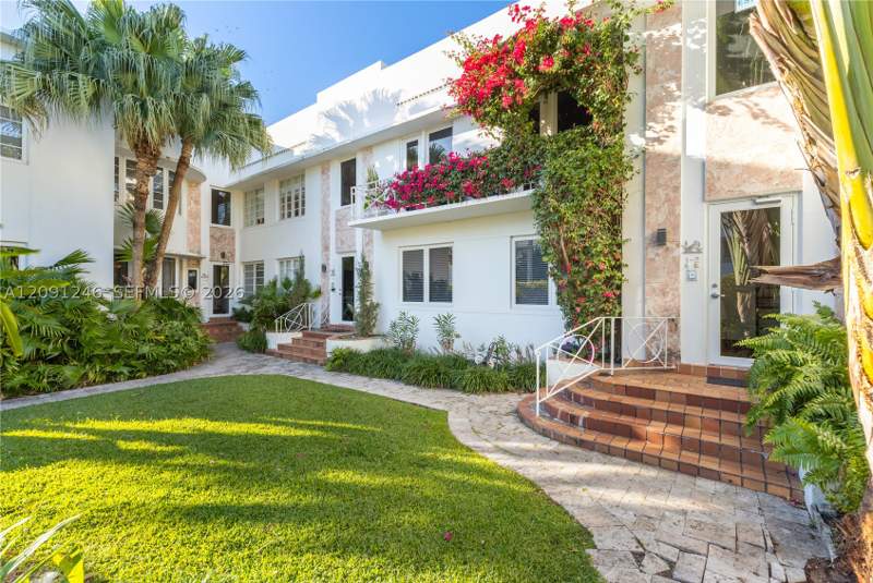 2 bedroom Condominium at 711 14th St 4, Beachway Condo, Miami Beach — photo 2