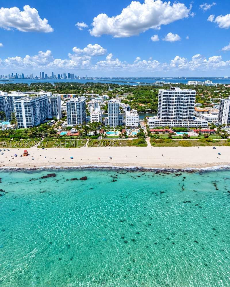 1 bedroom Condominium at 2457 Collins Ave 202, The Royal Club Condo, Miami Beach — photo 2