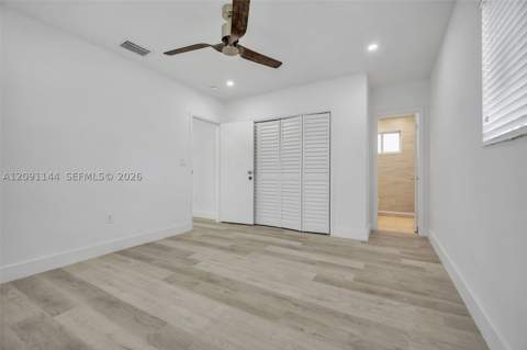 1401 NE 152nd St, North Miami Beach FL - photo 13 of 37