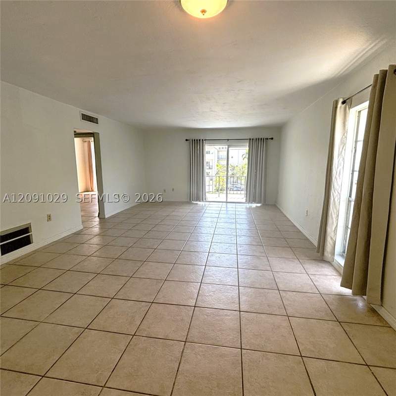 1 bedroom Condominium at 6900 N Kendall Dr A310, Dadeland Grove Condo, Pinecrest — photo 3