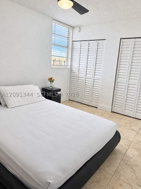 4550 NW 9th St 901E, Miami FL - photo 14 of 28