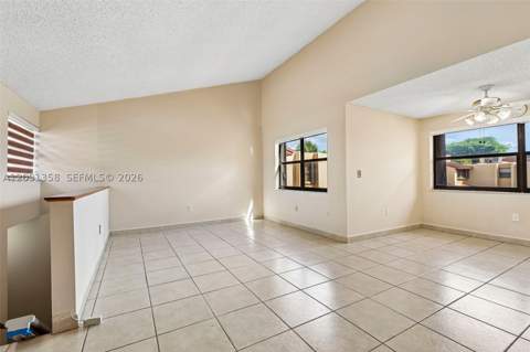 241 W Park Dr 5-202, Miami FL - photo 12 of 42