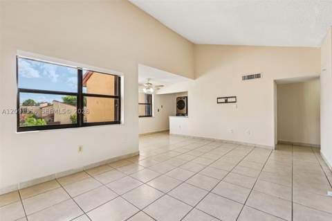 241 W Park Dr 5-202, Miami FL - photo 18 of 42