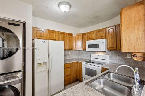 241 W Park Dr 5-202, Miami FL - photo 22 of 42