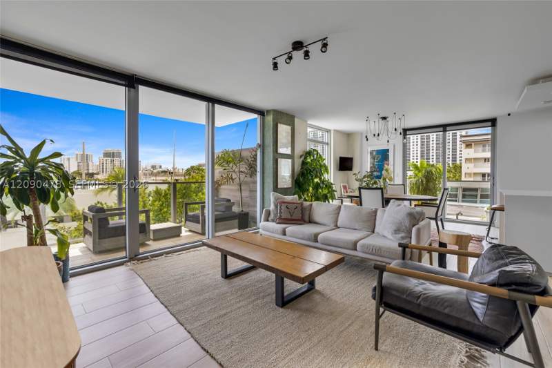 2 bedroom Condominium at 1201 20th St 414, Island View Addn, Miami Beach — photo 4