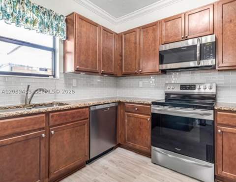 3780 NE 3rd Ct, Homestead FL - photo 6 of 31