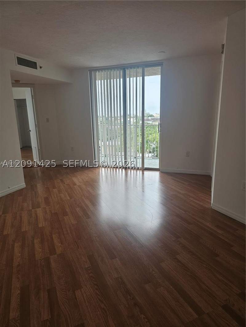 2 bedroom Condominium at 102 SW 6th Ave 604, The Citadel Condo, Miami — photo 4