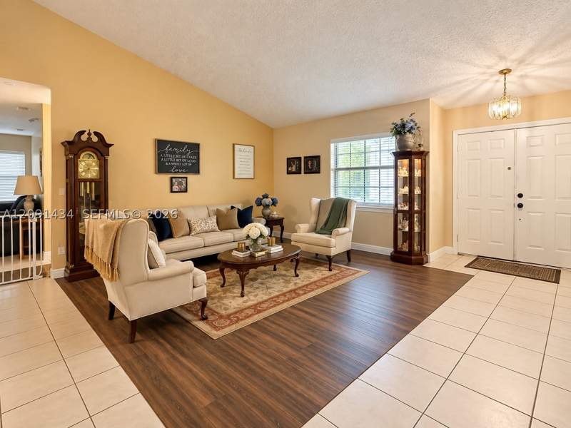 4 bedroom SingleFamilyResidence at 15170 SW 153rd Pl, River Bend Sec 1, Miami — photo 3