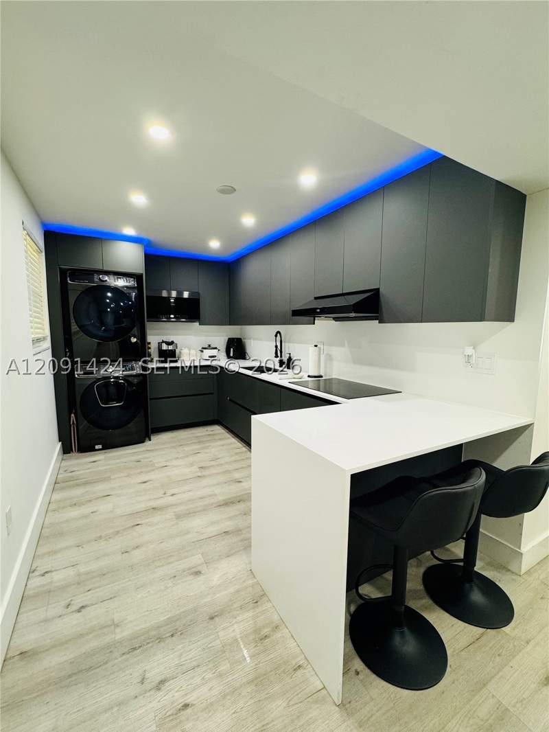 3 bedroom Condominium at 1555 W 44th Pl 214D, St Andrews Court Condo, Hialeah — photo 2