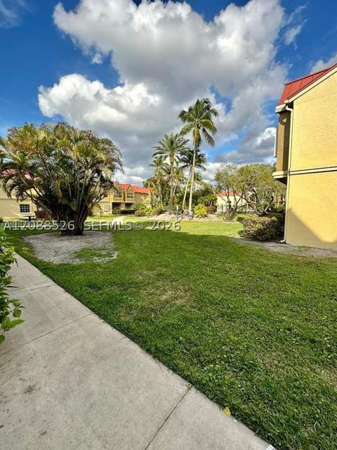 18316 NW 68th Ave I, Hialeah FL - photo 15 of 18