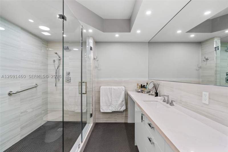 2 bedroom Condominium at 17555 Atlantic Blvd Uph3, King David Of Sunny Isles, Sunny Isles Beach — photo 5