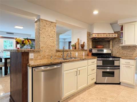 6610 SW 104th Ct, Miami FL - photo 17 of 99