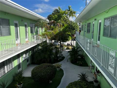 2072 NE 169th St 8, North Miami Beach FL - photo 14 of 15