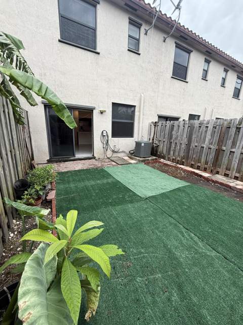 24911 SW 114th Court 24911, Homestead FL - photo 7 of 32