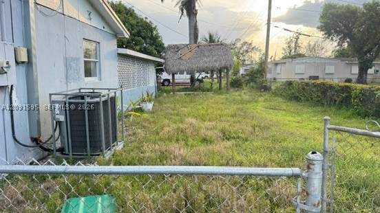 3 bedroom SingleFamilyResidence at 20500 NW 28th Ave, Lakewood Ests, Miami Gardens — photo 5