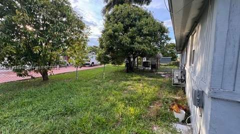 20500 NW 28th Ave, Miami Gardens FL - photo 8 of 28