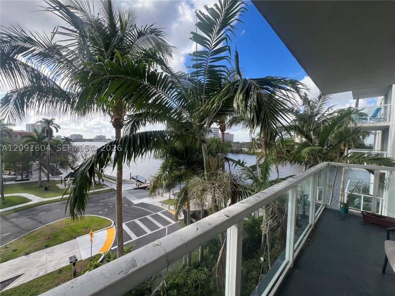 2 bedroom Condominium at 5099 NW 7th St 505, Blue Lagoon Condo, Miami — photo 2