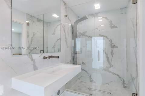 20501 NE 22nd Pl, Miami FL - photo 15 of 39