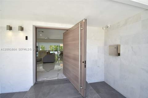 20501 NE 22nd Pl, Miami FL - photo 19 of 39