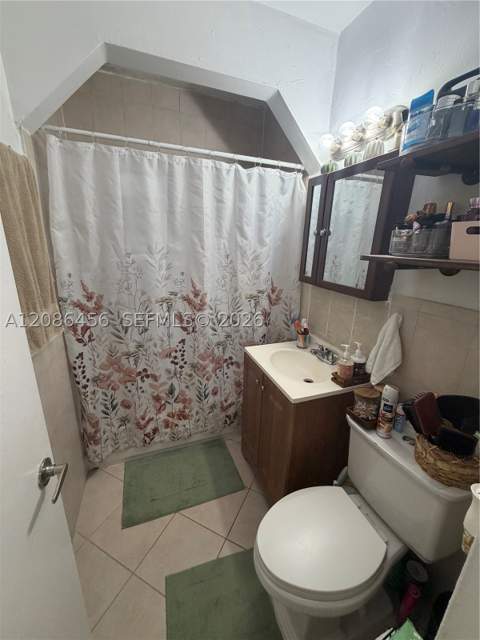 3570 SW 9th Ter 9B, Miami FL - photo 7 of 14