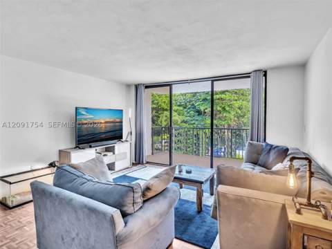 101 Ocean Lane Dr 209, Key Biscayne FL - photo 6 of 21