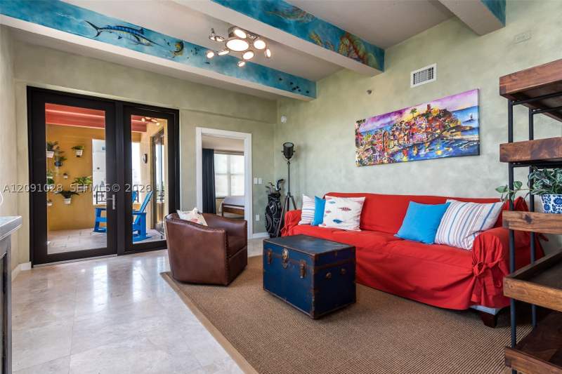 2 bedroom Condominium at 1330 Ocean Dr R5B, The Netherland Condo, Miami Beach — photo 4