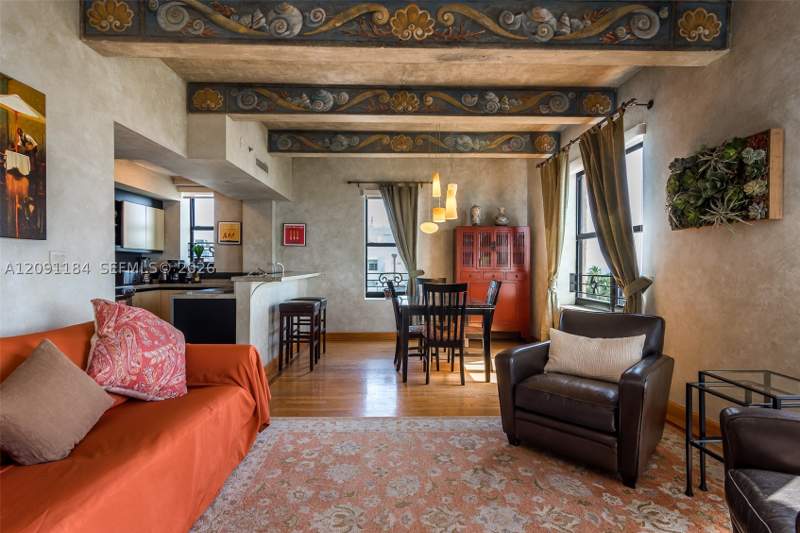 2 bedroom Condominium at 1330 Ocean Dr R5F, The Netherland Condo, Miami Beach — photo 2