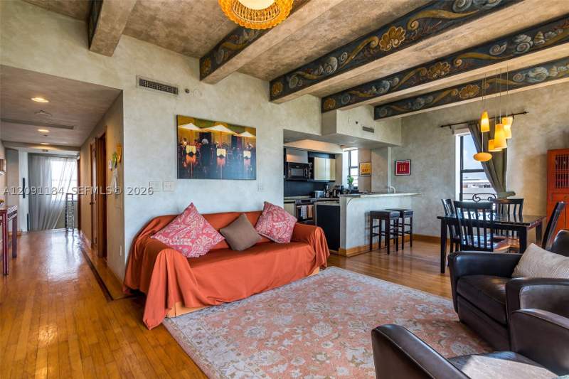 2 bedroom Condominium at 1330 Ocean Dr R5F, The Netherland Condo, Miami Beach — photo 3