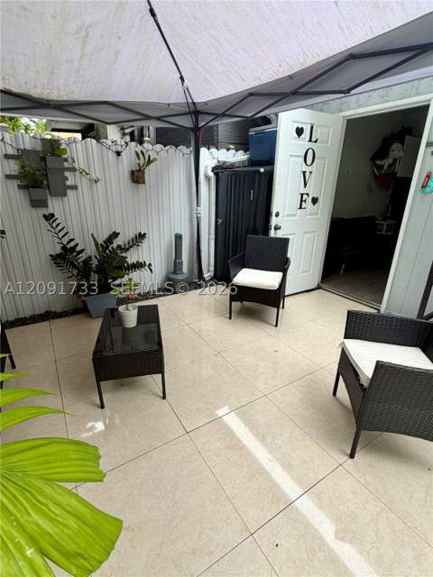 270 NW 71st Ave 4, Miami FL - photo 21 of 23