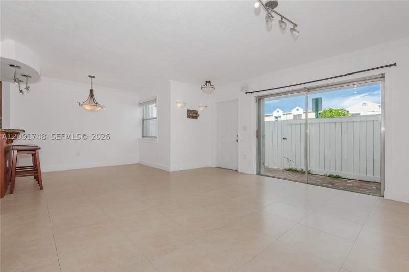 2 bedroom Townhouse at 4520 SW 68th Ct Cir 25-5, Gables Point Condo I, Miami — photo 2